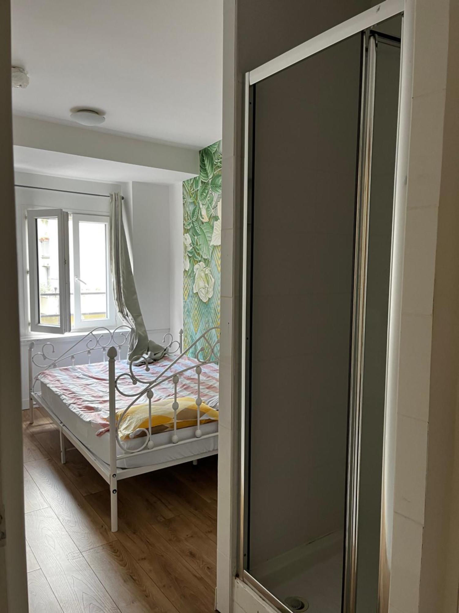 Double Room Private Bathroom